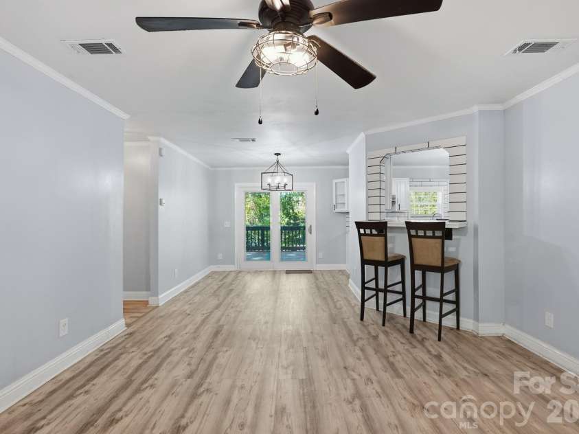 116 Springdale Drive, York, SC 29745.  MLS# CAR4362266, YatesRealty ID 24121. 