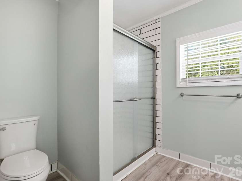 116 Springdale Drive, York, SC 29745.  MLS# CAR4362266, YatesRealty ID 24121. 