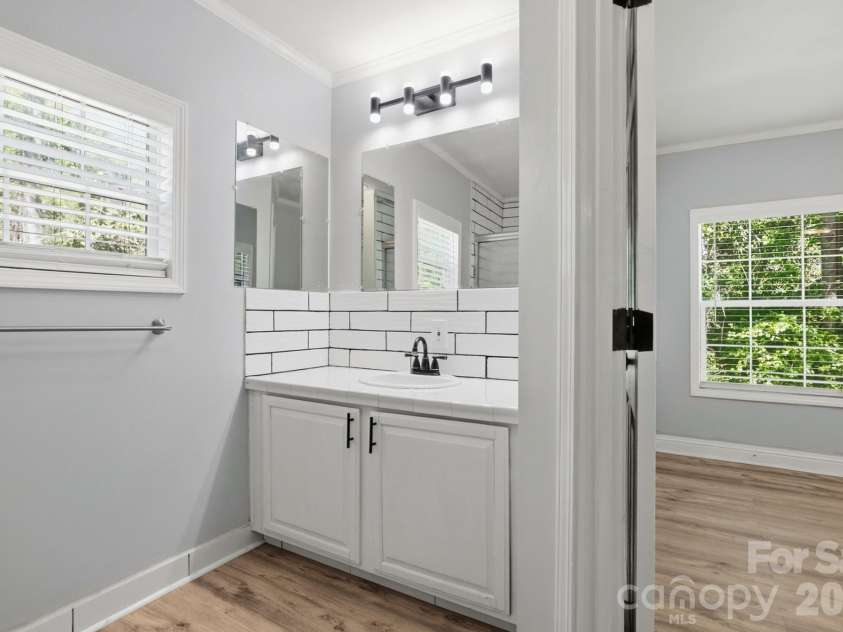 116 Springdale Drive, York, SC 29745.  MLS# CAR4362266, YatesRealty ID 24121. 