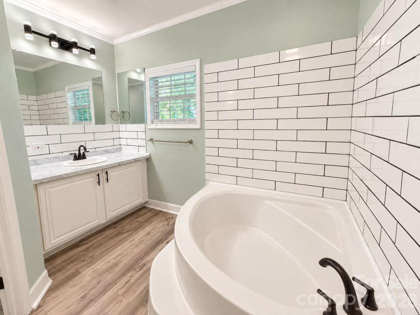 116 Springdale Drive, York, SC 29745.  MLS# CAR4435633, YatesRealty ID 24121. 