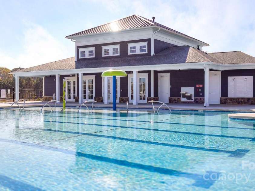 7705 Woolsey Drive, Gastonia, NC 28056.  MLS# CAR4276172, YatesRealty ID 24121. 