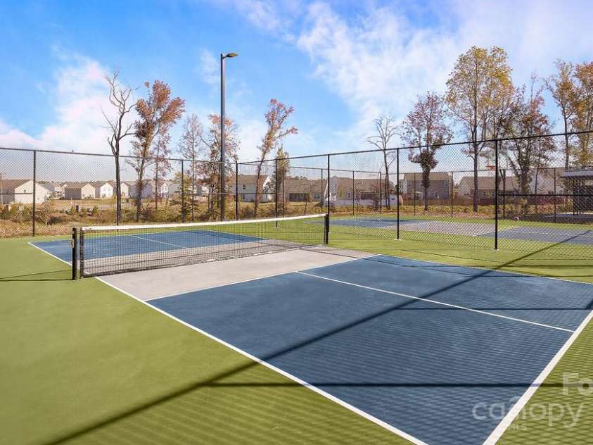 7705 Woolsey Drive, Gastonia, NC 28056.  MLS# CAR4276172, YatesRealty ID 24121. 