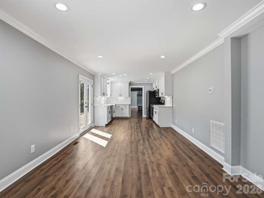 330 Skyview Drive, Catawba, SC 29704.  MLS# CAR4353532, YatesRealty ID 24122. 