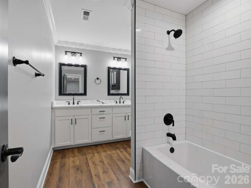 330 Skyview Drive, Catawba, SC 29704.  MLS# CAR4353532, YatesRealty ID 24122. 