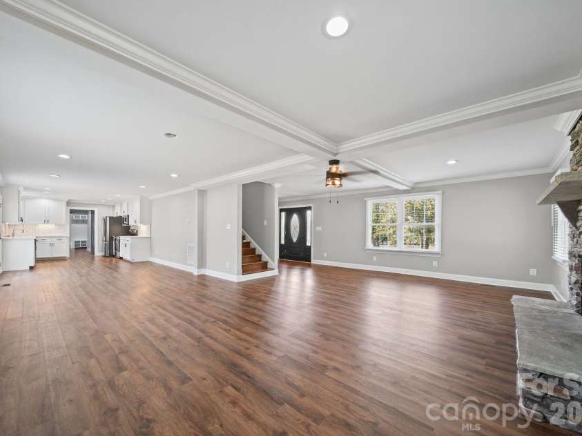 330 Skyview Drive, Catawba, SC 29704.  MLS# CAR4434596, YatesRealty ID 24122. 