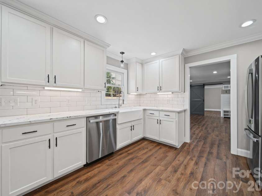 330 Skyview Drive, Catawba, SC 29704.  MLS# CAR4434596, YatesRealty ID 24122. 