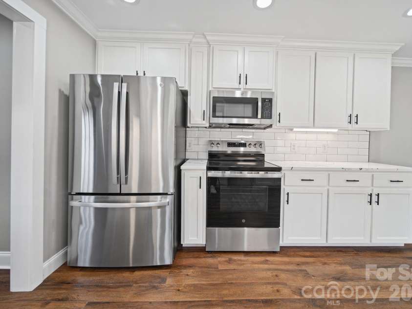 330 Skyview Drive, Catawba, SC 29704.  MLS# CAR4434596, YatesRealty ID 24122. 