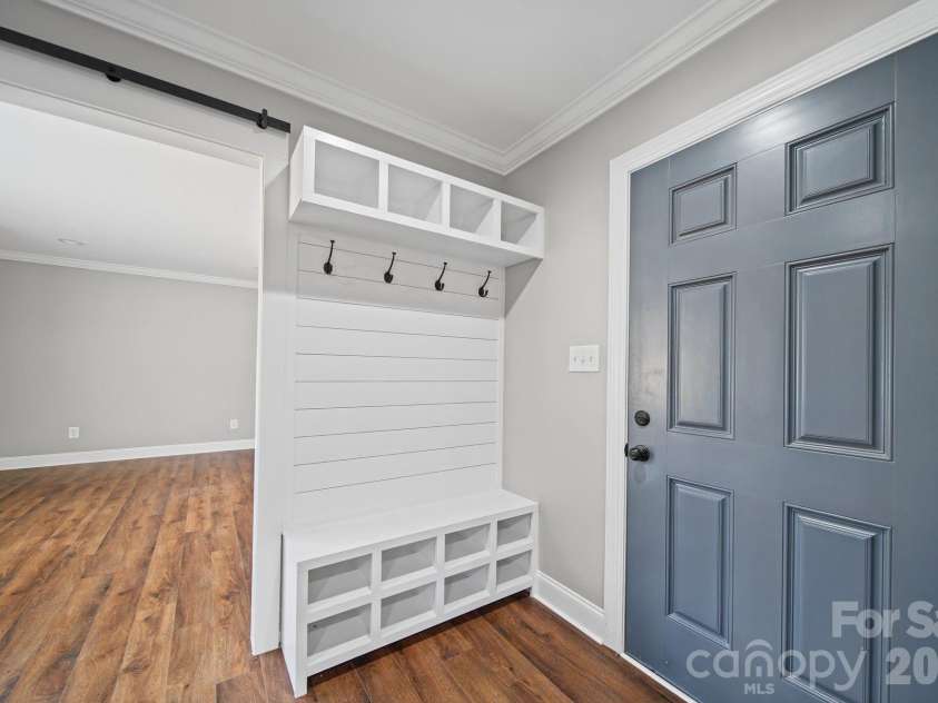 330 Skyview Drive, Catawba, SC 29704.  MLS# CAR4434596, YatesRealty ID 24122. 