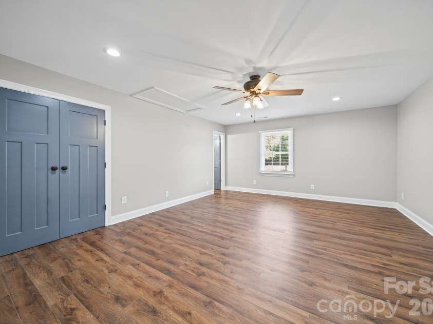 330 Skyview Drive, Catawba, SC 29704.  MLS# CAR4434596, YatesRealty ID 24122. 