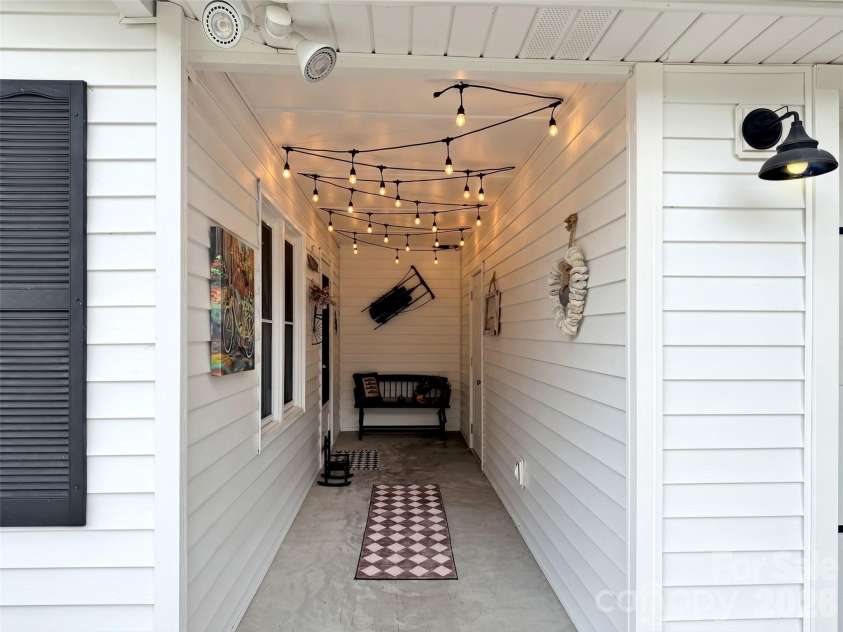 221 Moody Farm Road, Maggie Valley, NC 28751.  MLS# CAR4383537, YatesRealty ID 24124. 