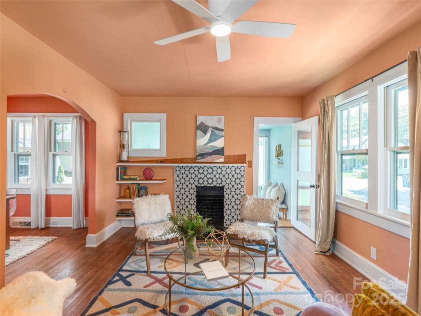 275 Richland Street, Waynesville, NC 28786.  MLS# CAR4277674, YatesRealty ID 24125. 