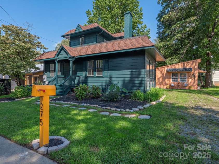 275 Richland Street, Waynesville, NC 28786.  MLS# CAR4277674, YatesRealty ID 24125. 