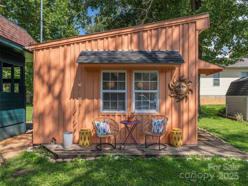 275 Richland Street, Waynesville, NC 28786.  MLS# CAR4277674, YatesRealty ID 24125. 