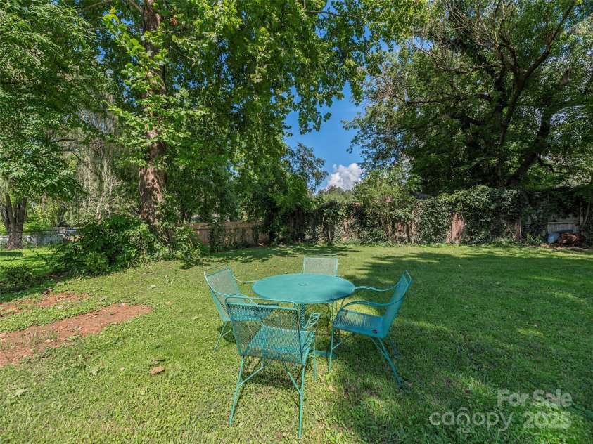 275 Richland Street, Waynesville, NC 28786.  MLS# CAR4277674, YatesRealty ID 24125. 