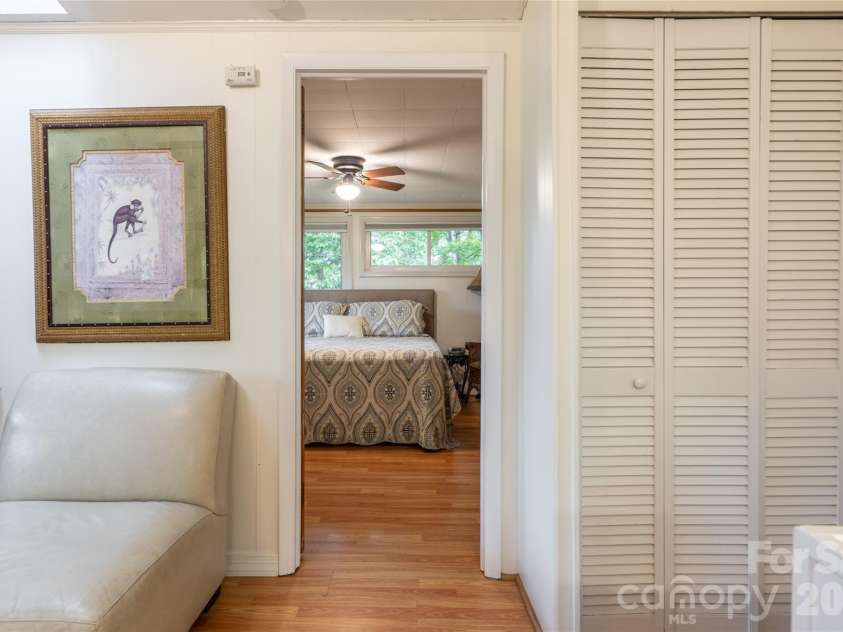 8 Delano Road, Asheville, NC 28805.  MLS# CAR4373793, YatesRealty ID 24125. 