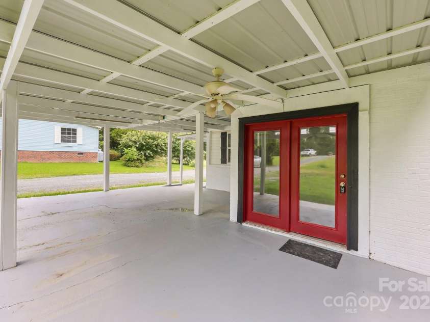 1040 Beckham Road, Salisbury, NC 28147.  MLS# CAR4278024, YatesRealty ID 24126. 