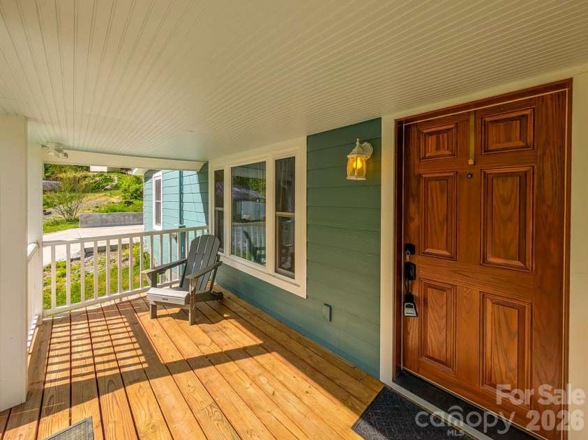 314 Byrd Creek Road, Green Mountain, NC 28740.  MLS# CAR4375013, YatesRealty ID 24126. 