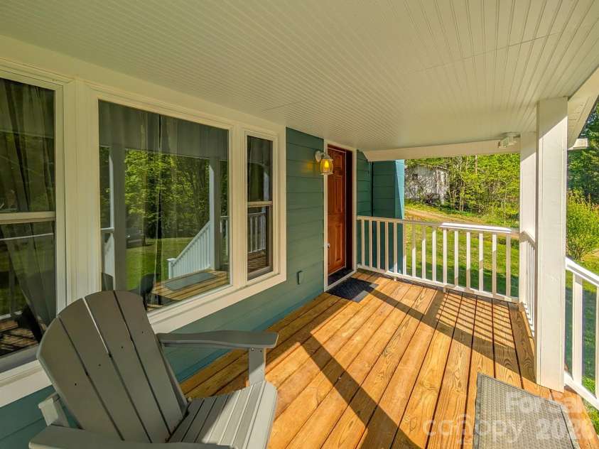 314 Byrd Creek Road, Green Mountain, NC 28740.  MLS# CAR4375013, YatesRealty ID 24126. 
