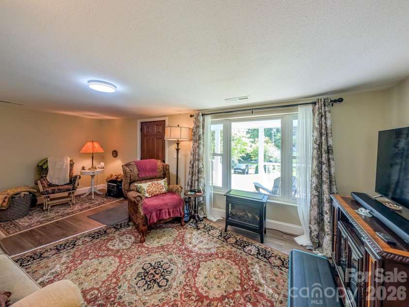 314 Byrd Creek Road, Green Mountain, NC 28740.  MLS# CAR4375013, YatesRealty ID 24126. 