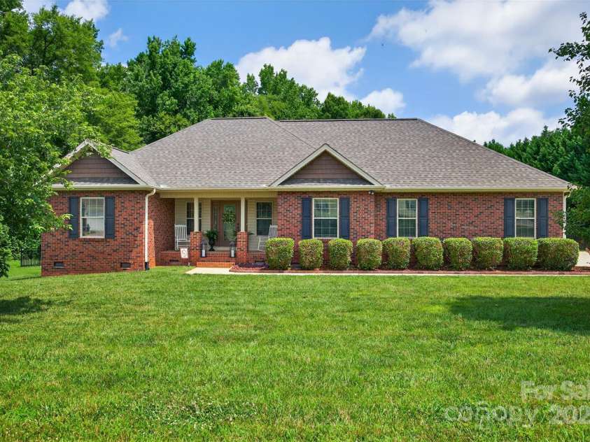 210 Cool Side Drive, Salisbury, NC 28146.  MLS# CAR4277633, YatesRealty ID 24127. 