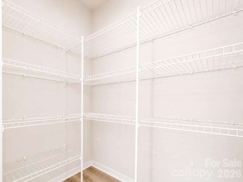 4729 Muskogee Drive, Charlotte, NC 28227.  MLS# CAR4396226, YatesRealty ID 24127. 