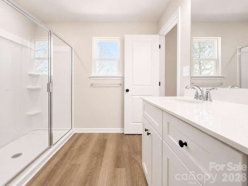 4729 Muskogee Drive, Charlotte, NC 28227.  MLS# CAR4396226, YatesRealty ID 24127. 
