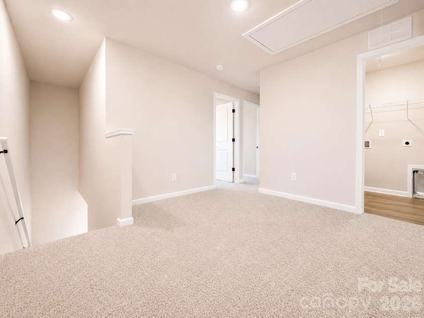 4729 Muskogee Drive, Charlotte, NC 28227.  MLS# CAR4396226, YatesRealty ID 24127. 