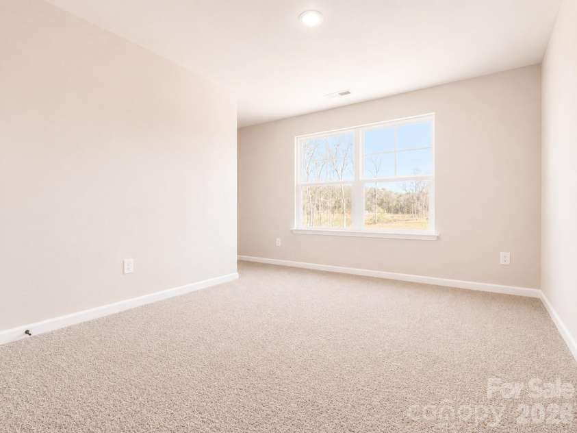 4729 Muskogee Drive, Charlotte, NC 28227.  MLS# CAR4396226, YatesRealty ID 24127. 