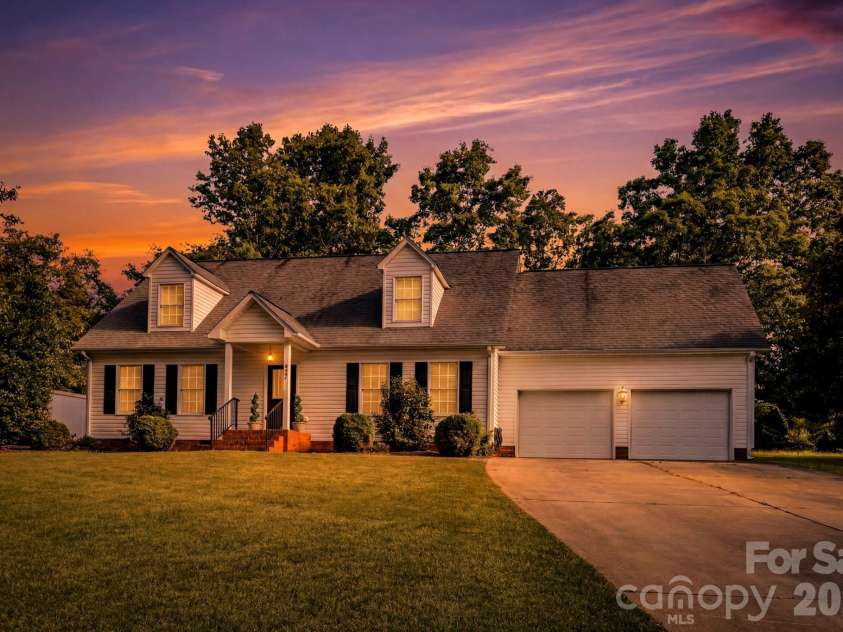 327 Sherry Street, Rutherfordton, NC 28139.  MLS# CAR4382639, YatesRealty ID 24128. 