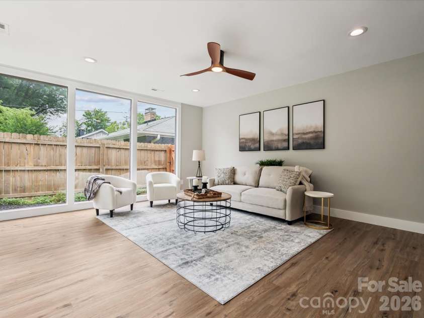 2000 Tyvola Road, Charlotte, NC 28210.  MLS# CAR4351588, YatesRealty ID 2413. 