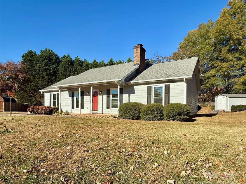 2238 Swain Court, Gastonia, NC 28054.  MLS# CAR4320204, YatesRealty ID 2413. Welcome Home!