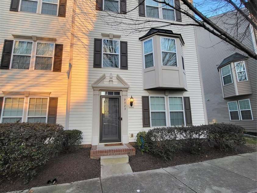 9323 Lenox Pointe Drive, Charlotte, NC 28273.  MLS# CAR4210619, YatesRealty ID 2413. Front of the Home
