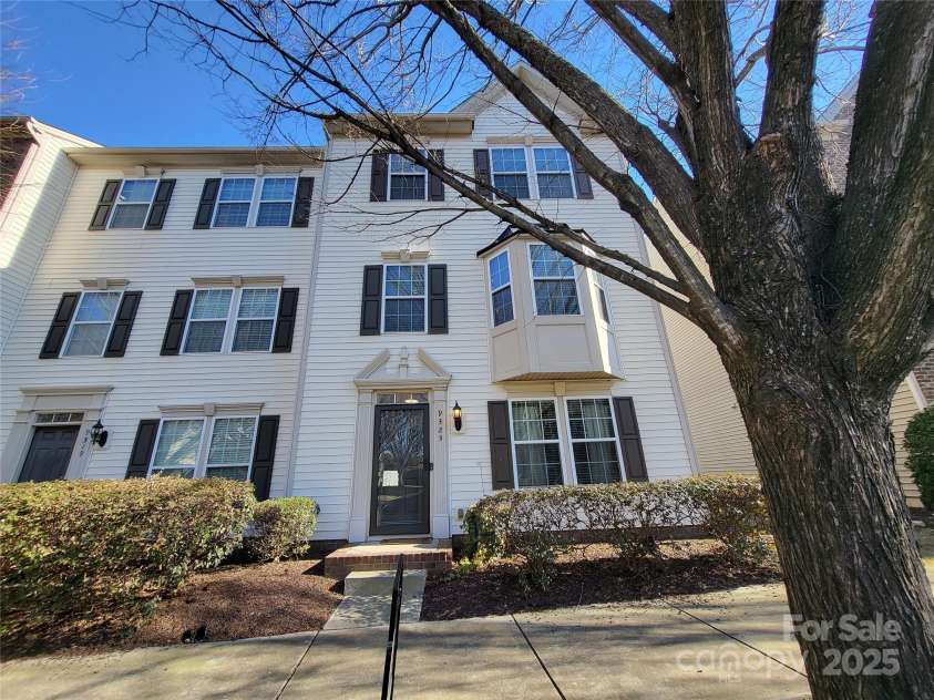 9323 Lenox Pointe Drive, Charlotte, NC 28273.  MLS# CAR4210619, YatesRealty ID 2413. Front of the Home