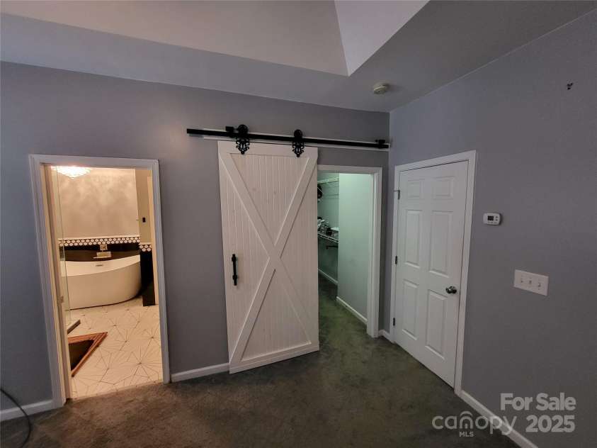 9323 Lenox Pointe Drive, Charlotte, NC 28273.  MLS# CAR4210619, YatesRealty ID 2413. Primary