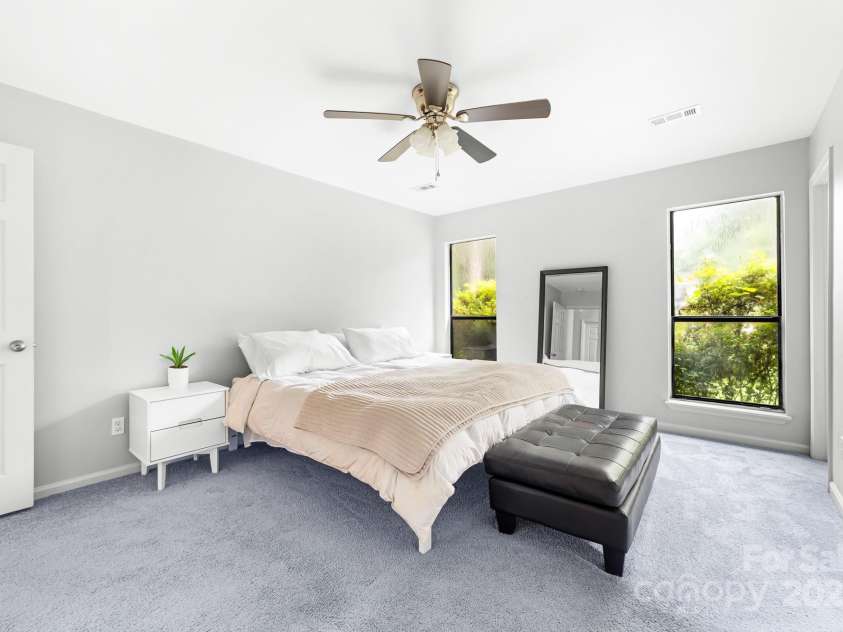 6808 Arroyo Drive, Charlotte, NC 28227.  MLS# CAR4276708, YatesRealty ID 24130. 