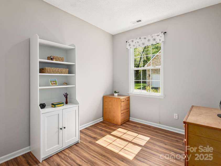 17 Hollow Crest Way, Arden, NC 28704.  MLS# CAR4251025, YatesRealty ID 24132. 