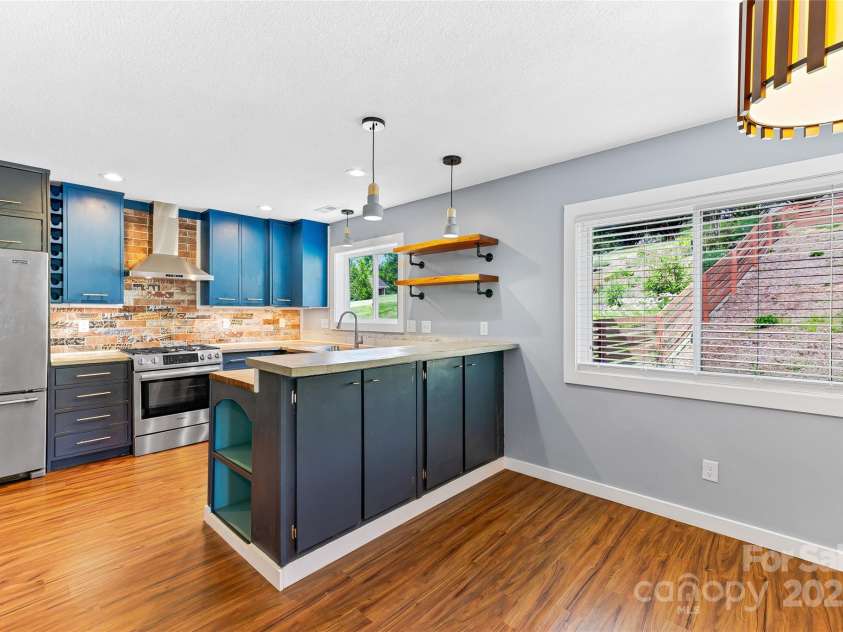 344 Hemlock Springs Trail, Weaverville, NC 28787.  MLS# CAR4271201, YatesRealty ID 24133. 