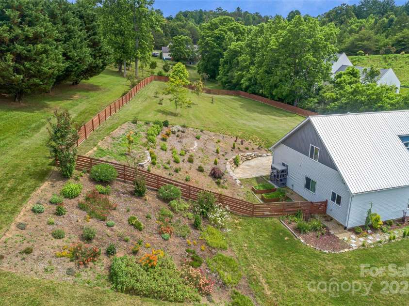 344 Hemlock Springs Trail, Weaverville, NC 28787.  MLS# CAR4271201, YatesRealty ID 24133. 
