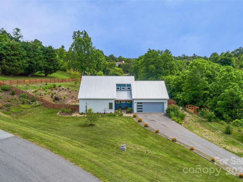 344 Hemlock Springs Trail, Weaverville, NC 28787.  MLS# CAR4271201, YatesRealty ID 24133. 