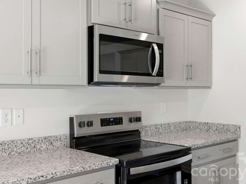76 Creekwalk Lane, Waynesville, NC 28785.  MLS# CAR4339935, YatesRealty ID 24133. 