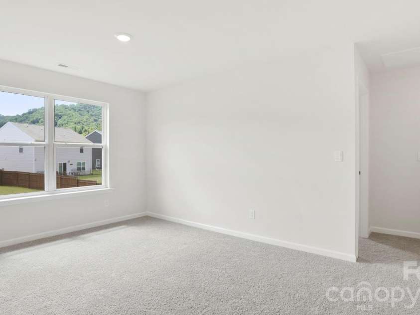 76 Creekwalk Lane, Waynesville, NC 28785.  MLS# CAR4339935, YatesRealty ID 24133. 