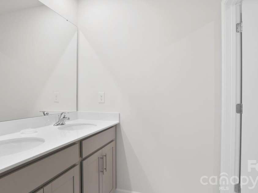 76 Creekwalk Lane, Waynesville, NC 28785.  MLS# CAR4339935, YatesRealty ID 24133. 