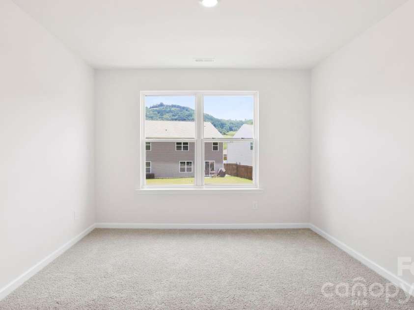 76 Creekwalk Lane, Waynesville, NC 28785.  MLS# CAR4339935, YatesRealty ID 24133. 