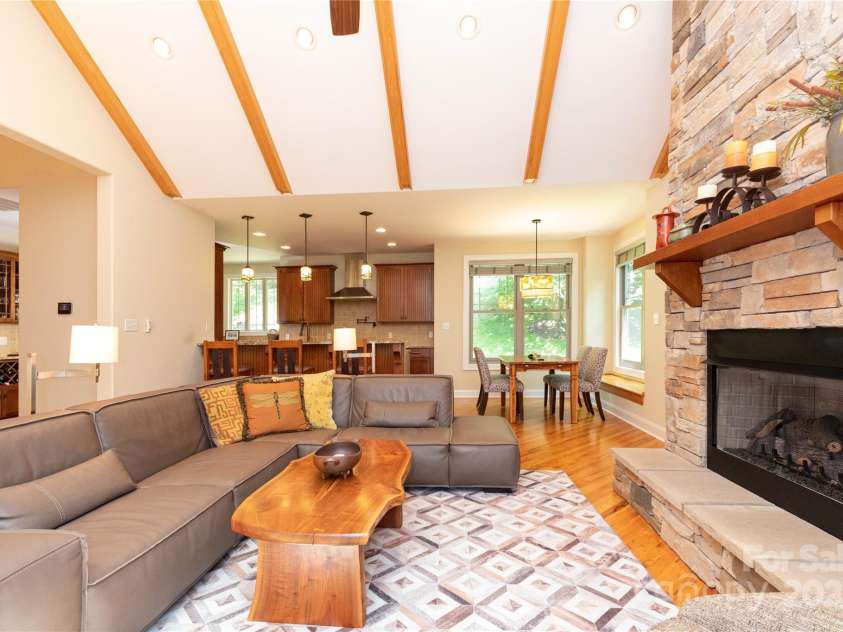 39 Hawks Pointe Lane, Weaverville, NC 28787.  MLS# CAR4228762, YatesRealty ID 24134. Open floor plan perfect for entertaining