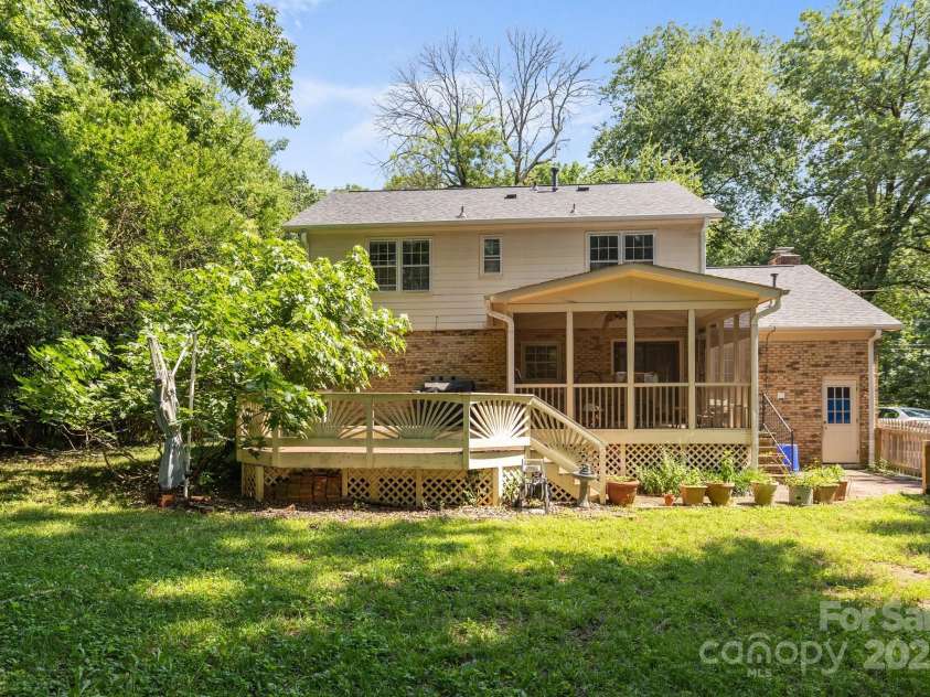 3520 Rea Road, Charlotte, NC 28226.  MLS# CAR4274479, YatesRealty ID 24135. 