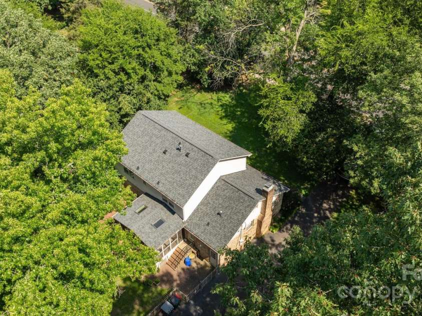 3520 Rea Road, Charlotte, NC 28226.  MLS# CAR4274479, YatesRealty ID 24135. 