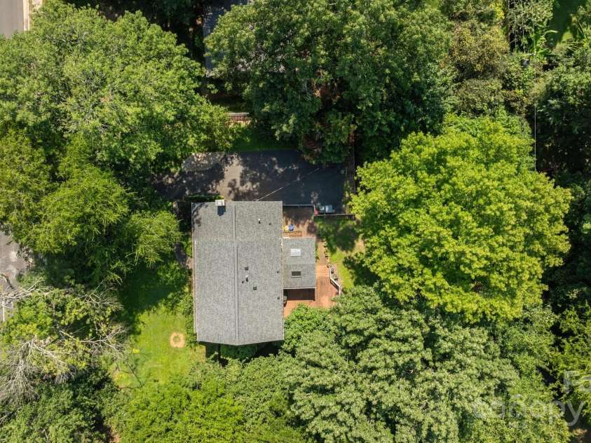 3520 Rea Road, Charlotte, NC 28226.  MLS# CAR4274479, YatesRealty ID 24135. 