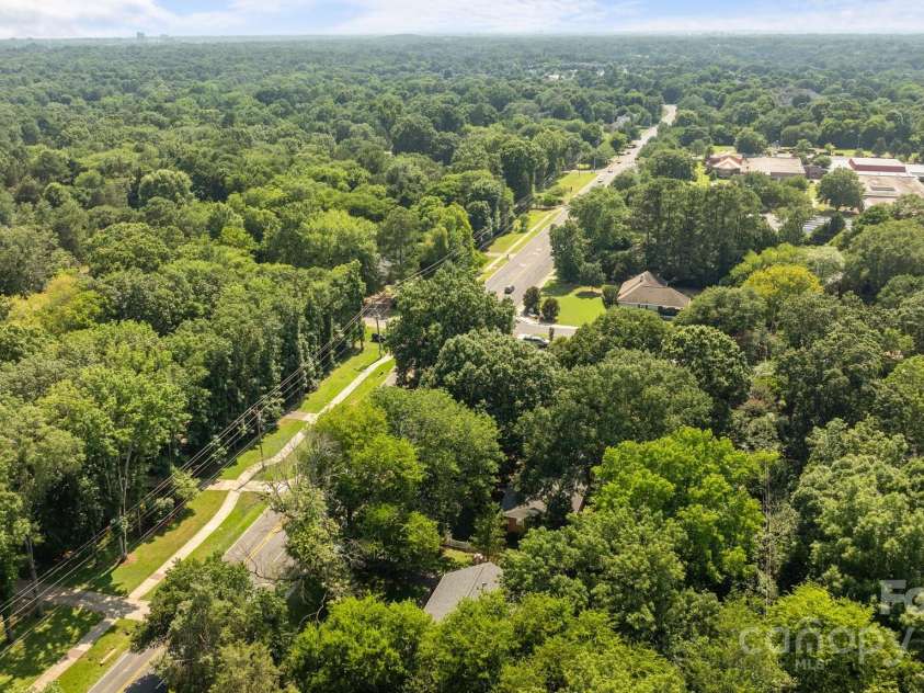 3520 Rea Road, Charlotte, NC 28226.  MLS# CAR4274479, YatesRealty ID 24135. 