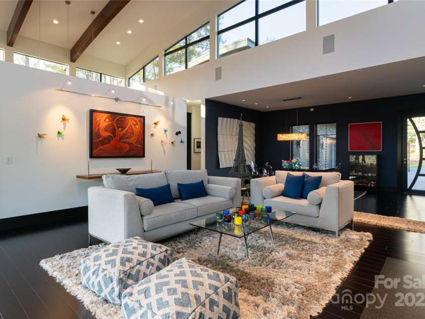 32 Brookline Drive, Asheville, NC 28803.  MLS# CAR4241064, YatesRealty ID 24136. 