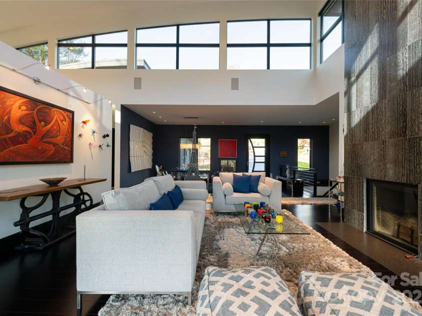 32 Brookline Drive, Asheville, NC 28803.  MLS# CAR4241064, YatesRealty ID 24136. 